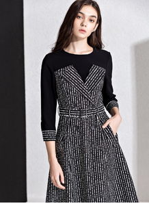 【菲格2020早春套头五分袖拼接裙子重庆开服装店】- 