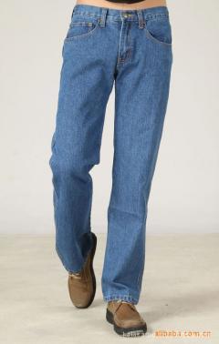 服装代理加盟全攻略 男装报价、供应与厂商批发深度解析